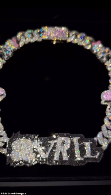 Tyga Gifts His New Girlfriend Avril Lavigne An $80,000 Custom Diamond Chain