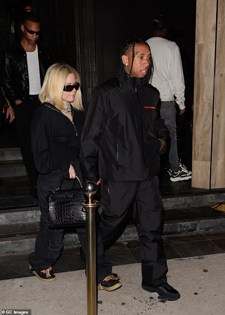 Tyga Gifts His New Girlfriend Avril Lavigne An $80,000 Custom Diamond Chain
